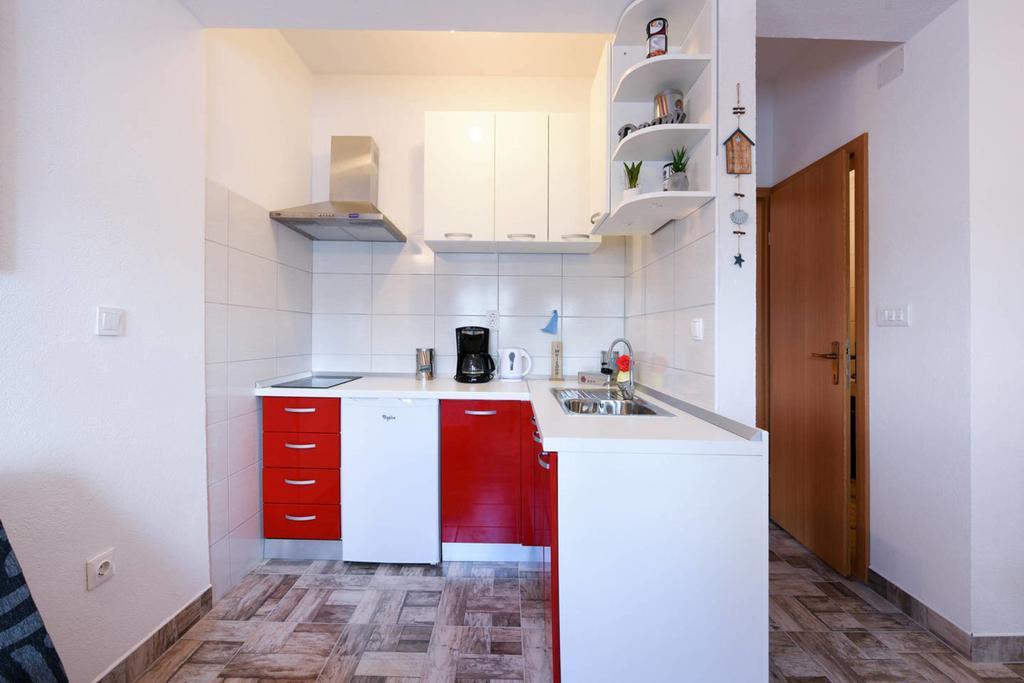 Apartments Sea Star Ivana Marina Ngoại thất bức ảnh